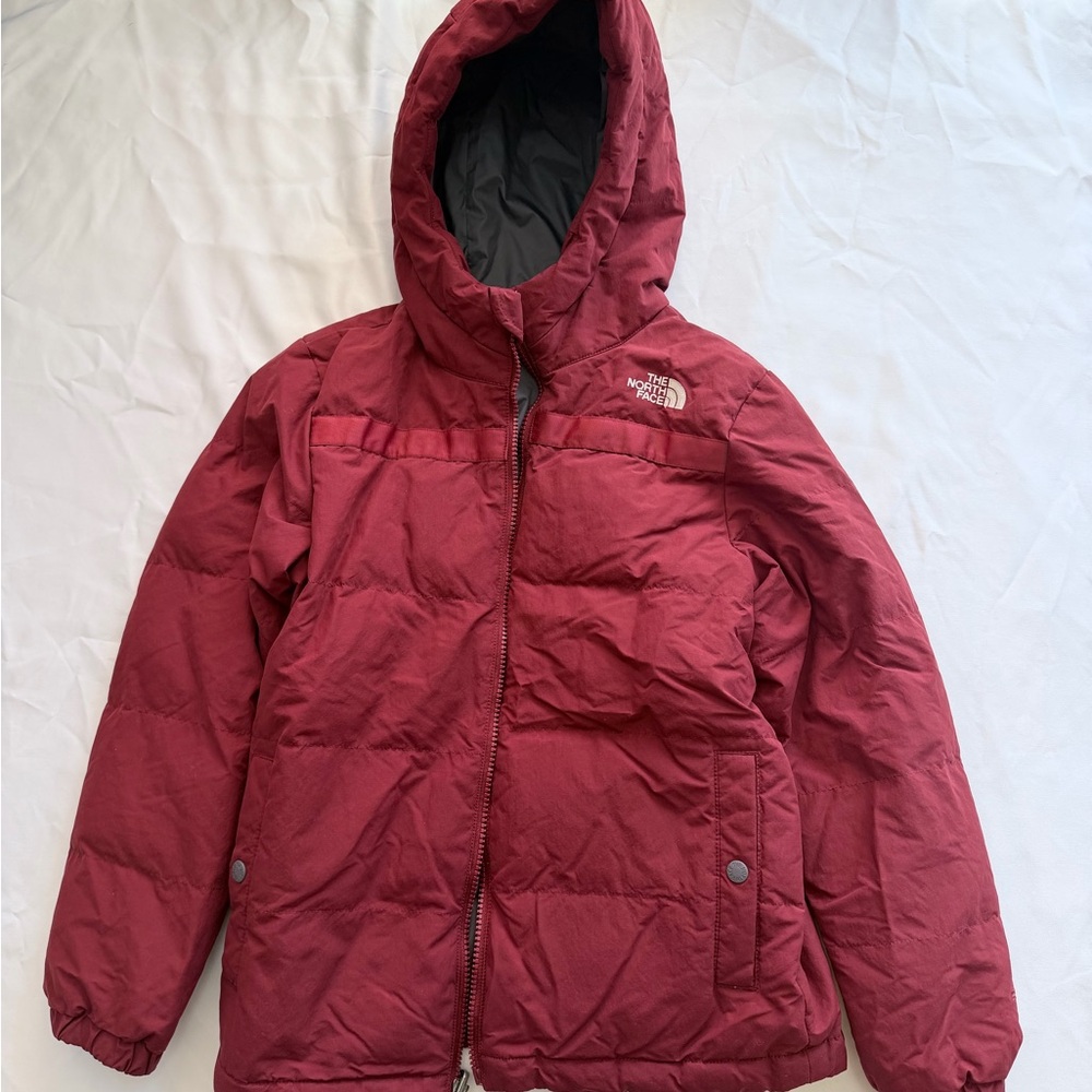 The North Face Youth M boys’ Burgundy Reversible Puffer Jacket